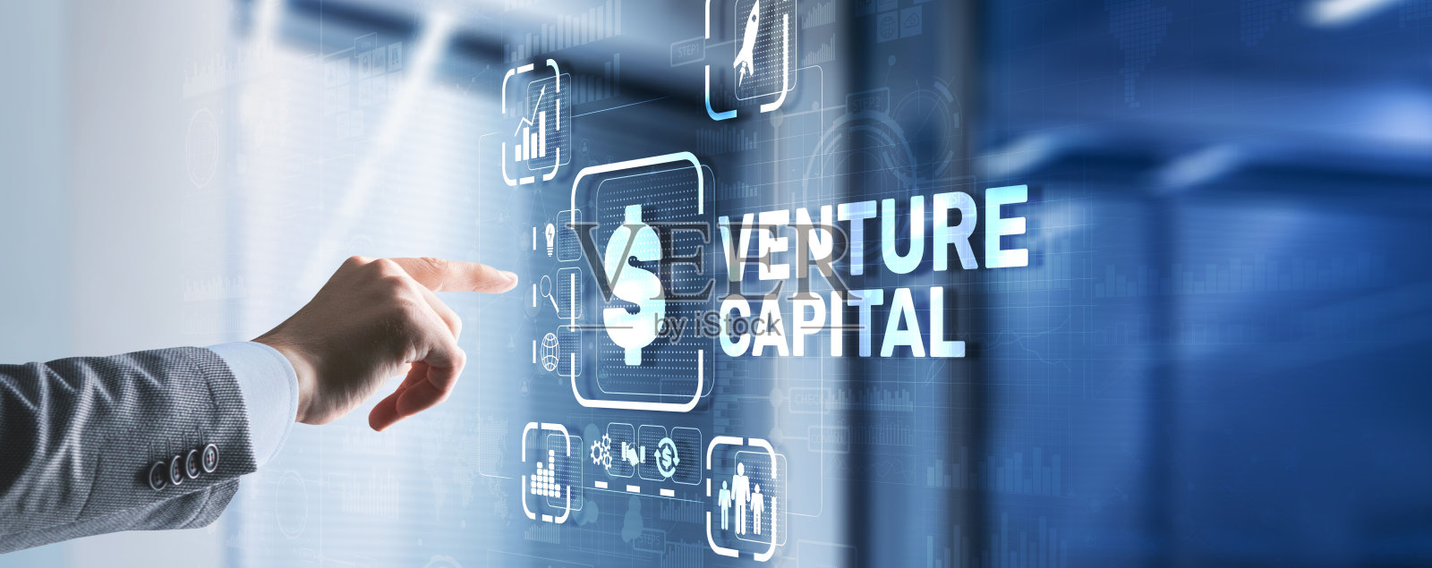 风险投资，投资者资本，商人按下虚拟屏幕铭文照片摄影图片