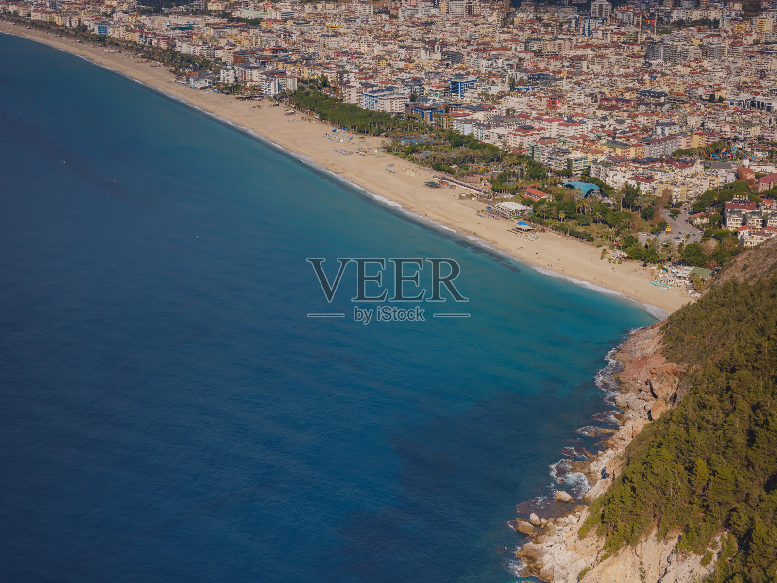 土耳其的阿兰亚，冬日漫步于地中海照片摄影图片