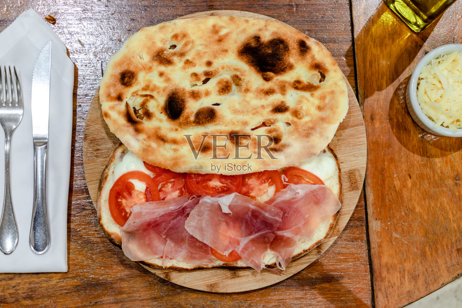 完全一样照片摄影图片