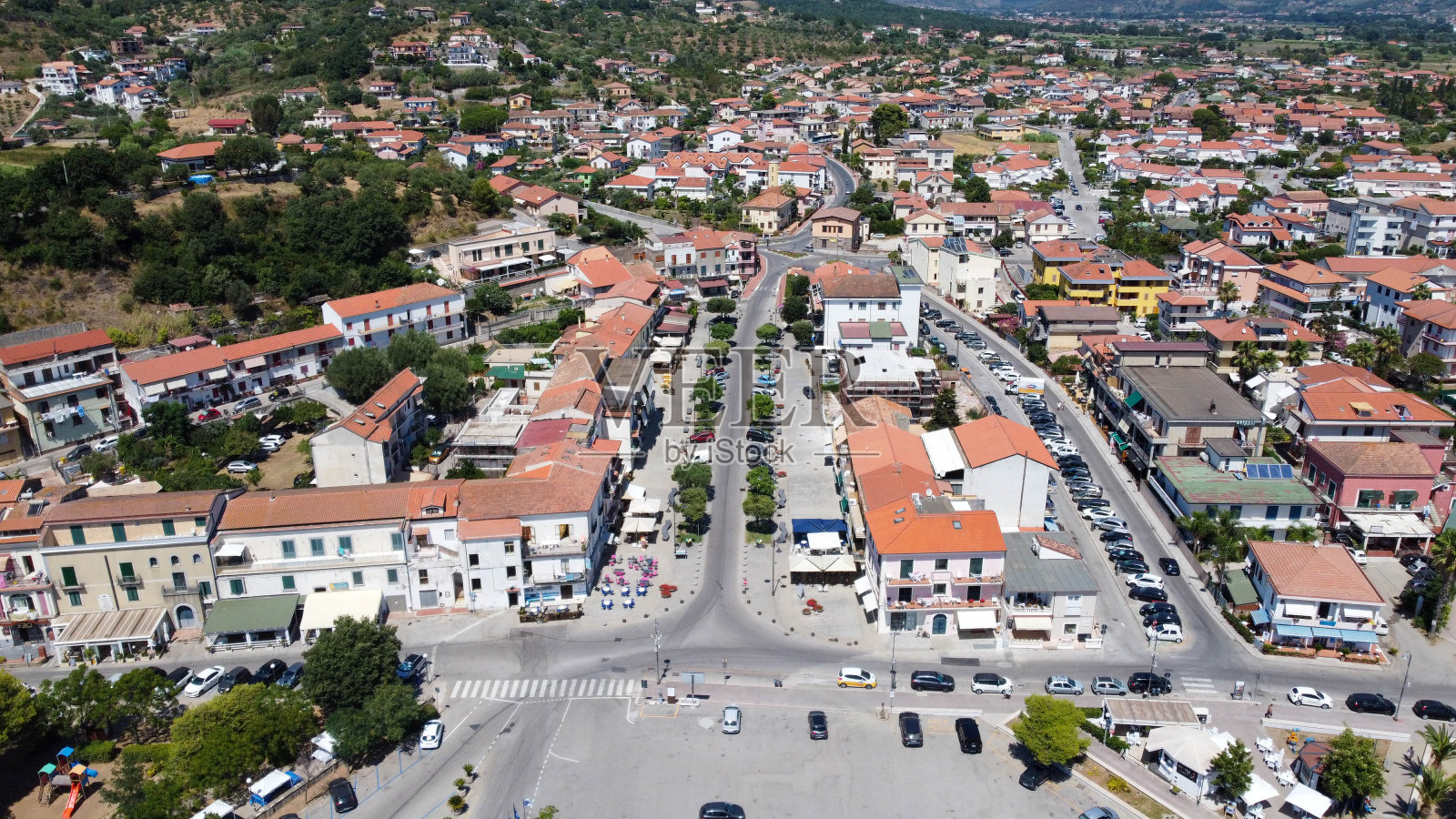 玛丽娜·迪·卡萨维里诺(Marina di Casalvelino)夏天用无人机拍摄的照片照片摄影图片