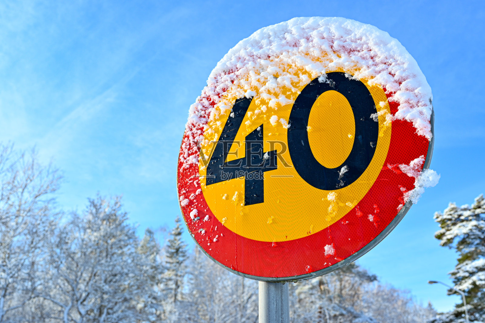 交通标志限速每小时40公里照片摄影图片