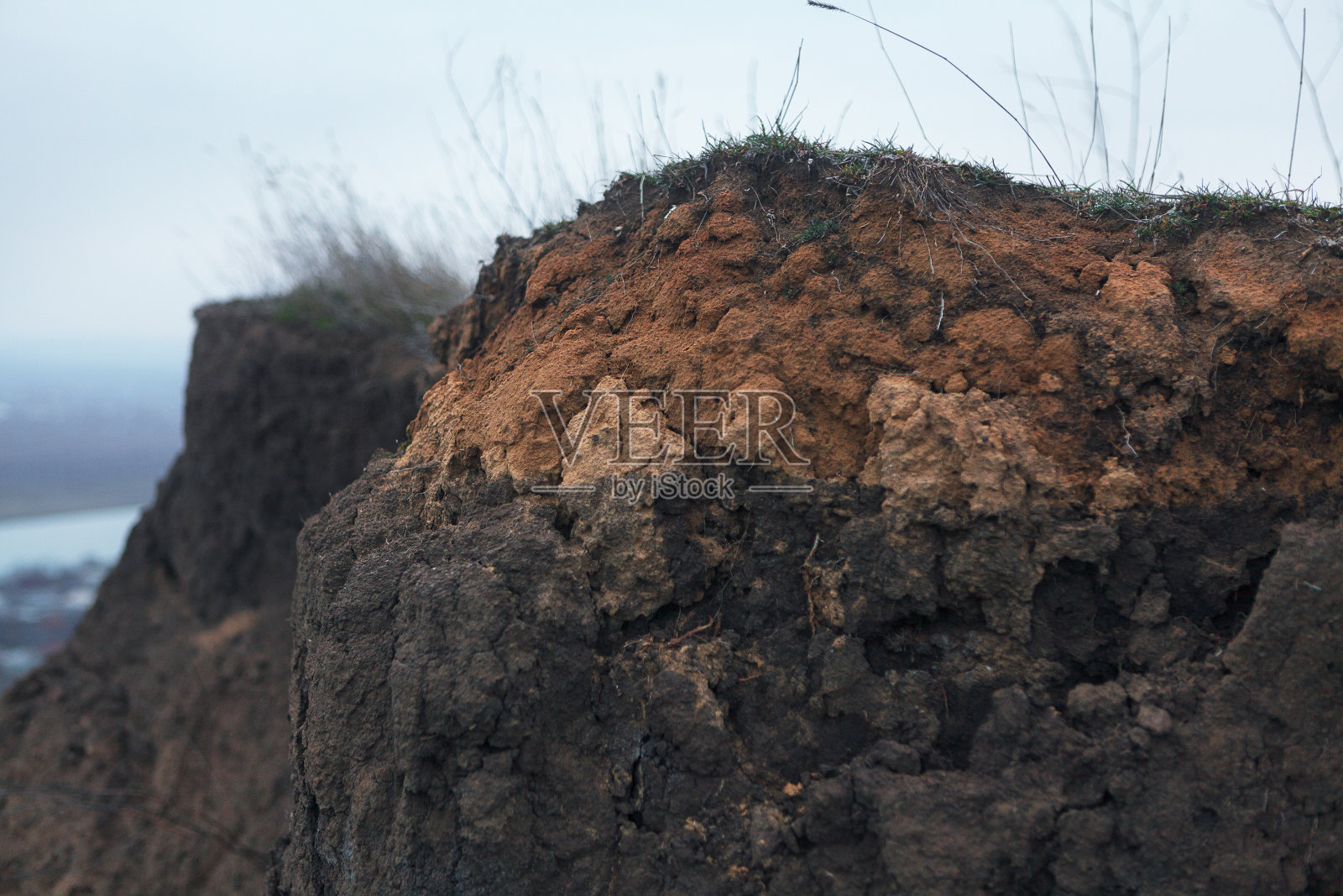 岩壁土壤层照片摄影图片