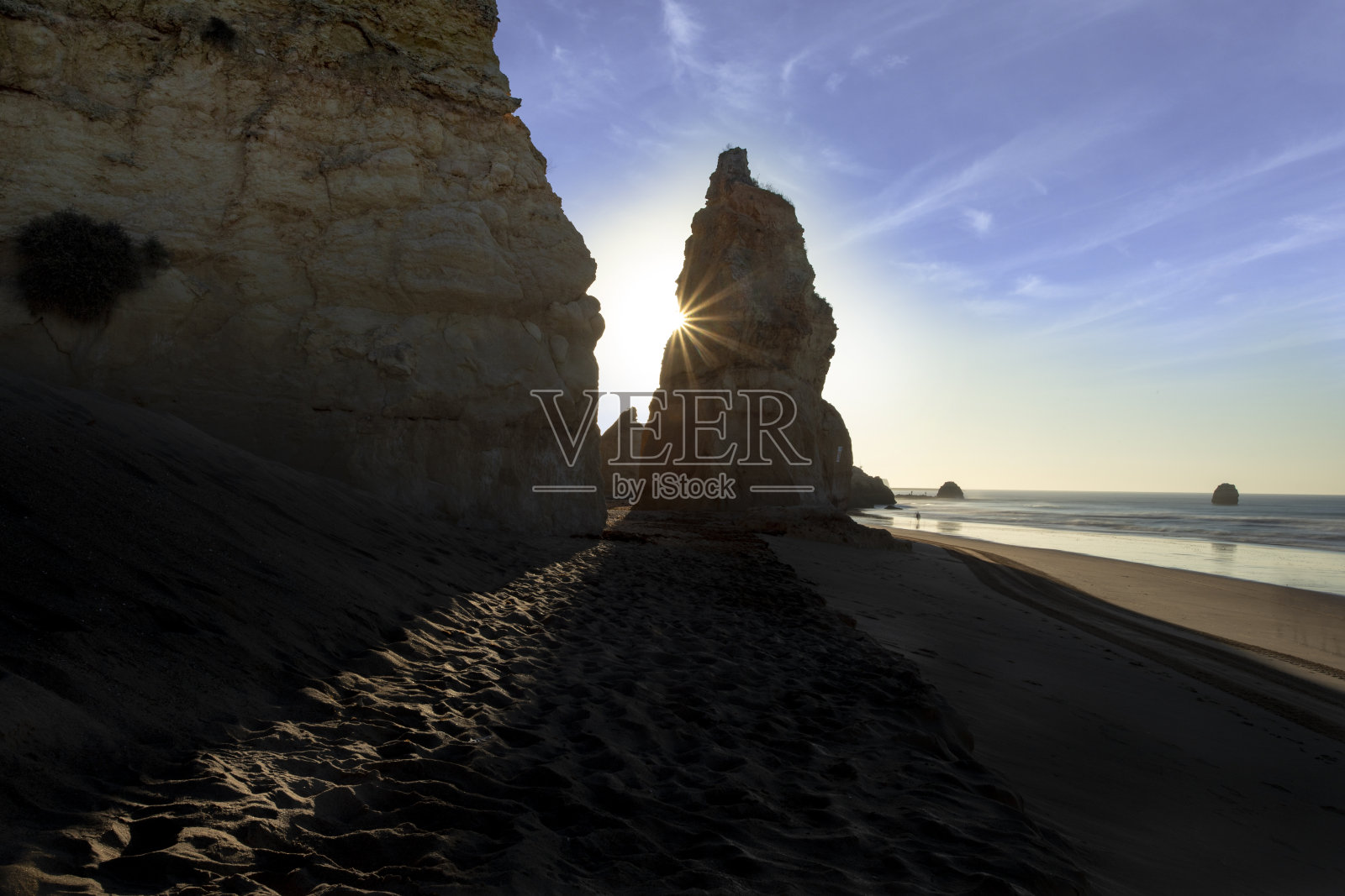 Portimao海滩上的日出照片摄影图片