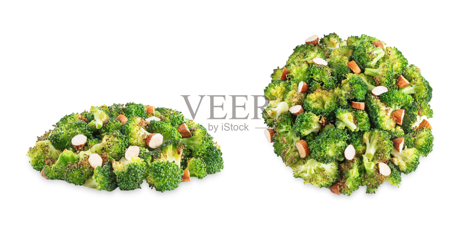 烤西兰花与杏仁片在一个白色孤立的背景照片摄影图片