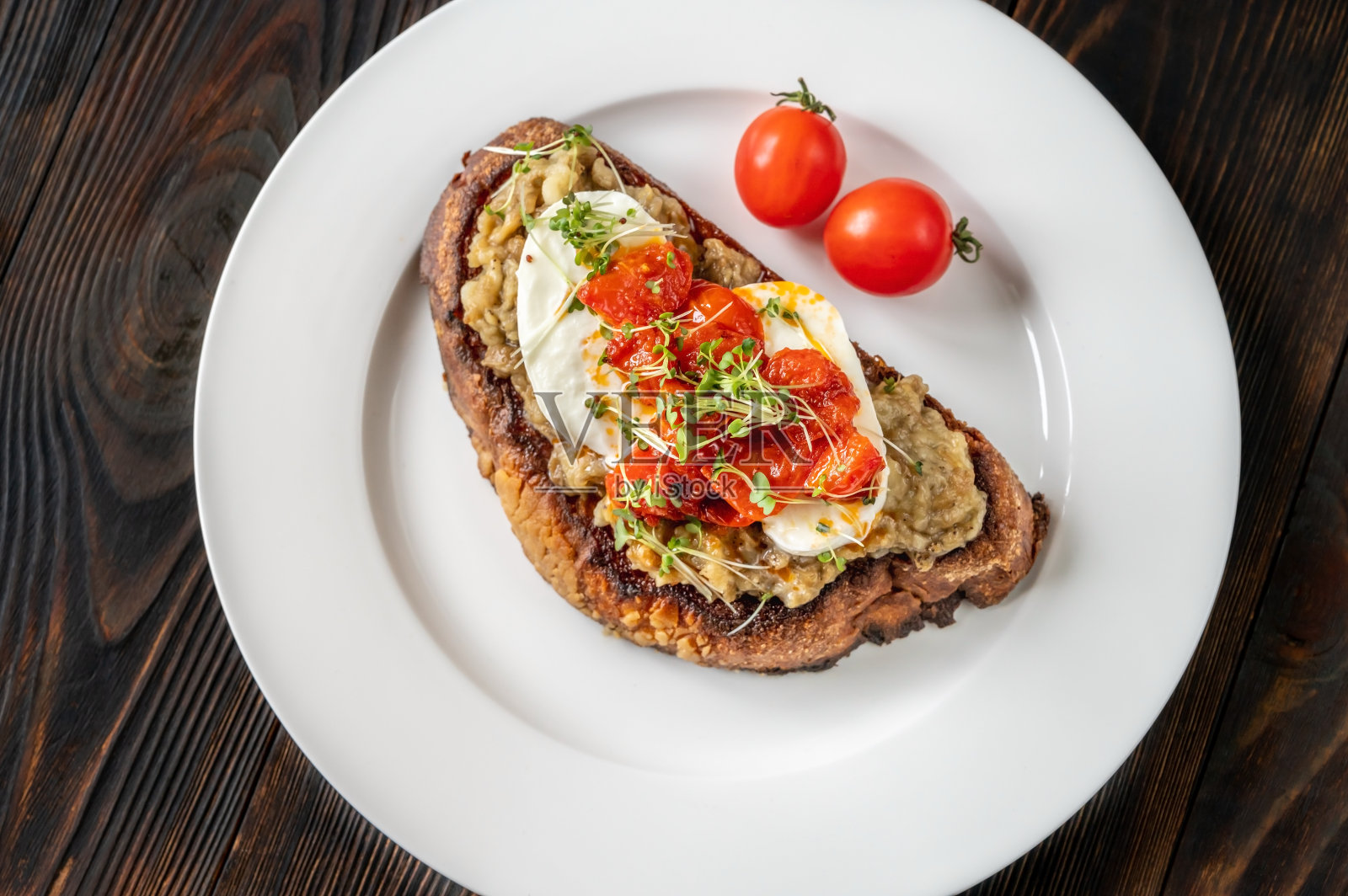 烤茄子三明治照片摄影图片