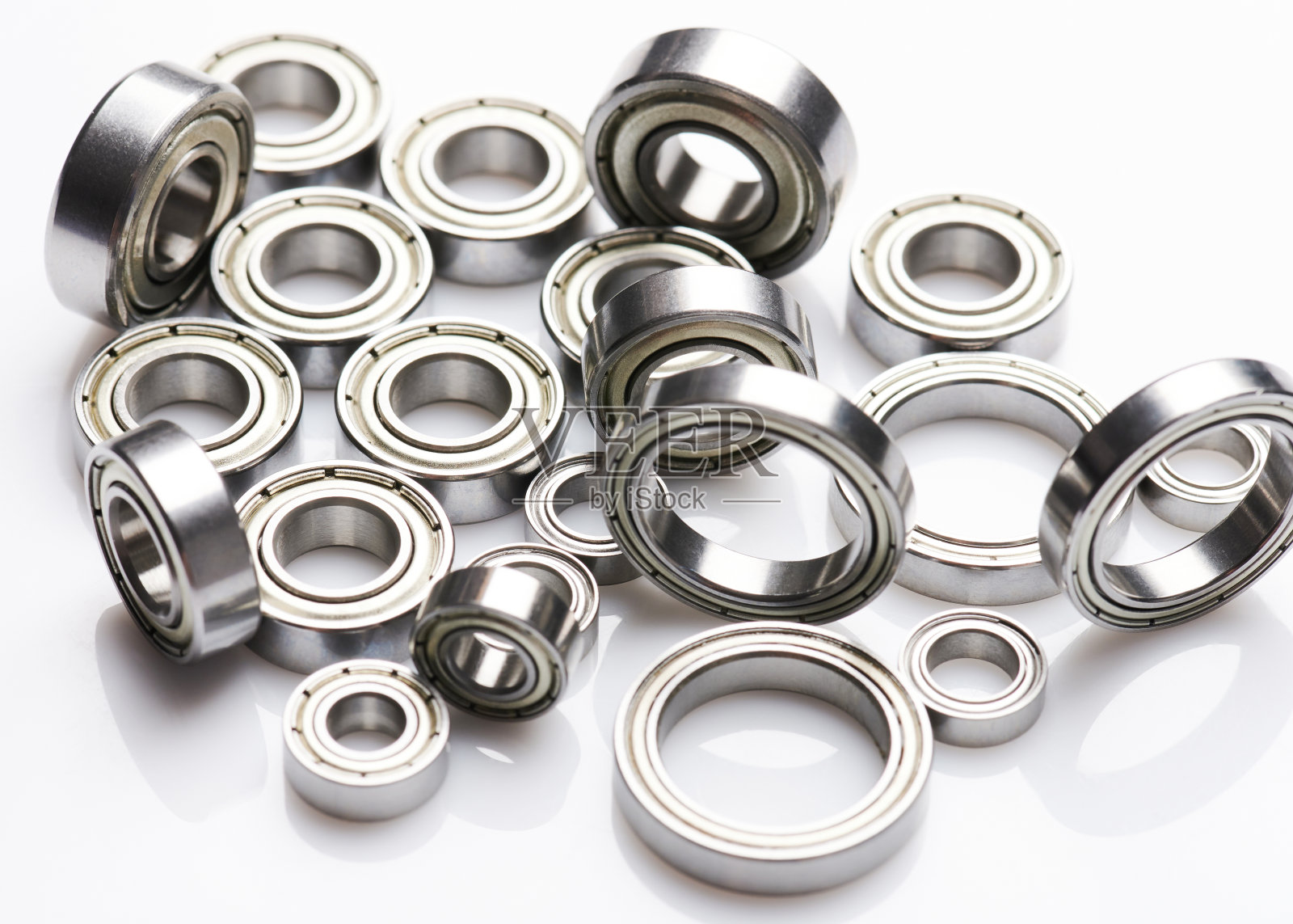 更换新轴承照片摄影图片