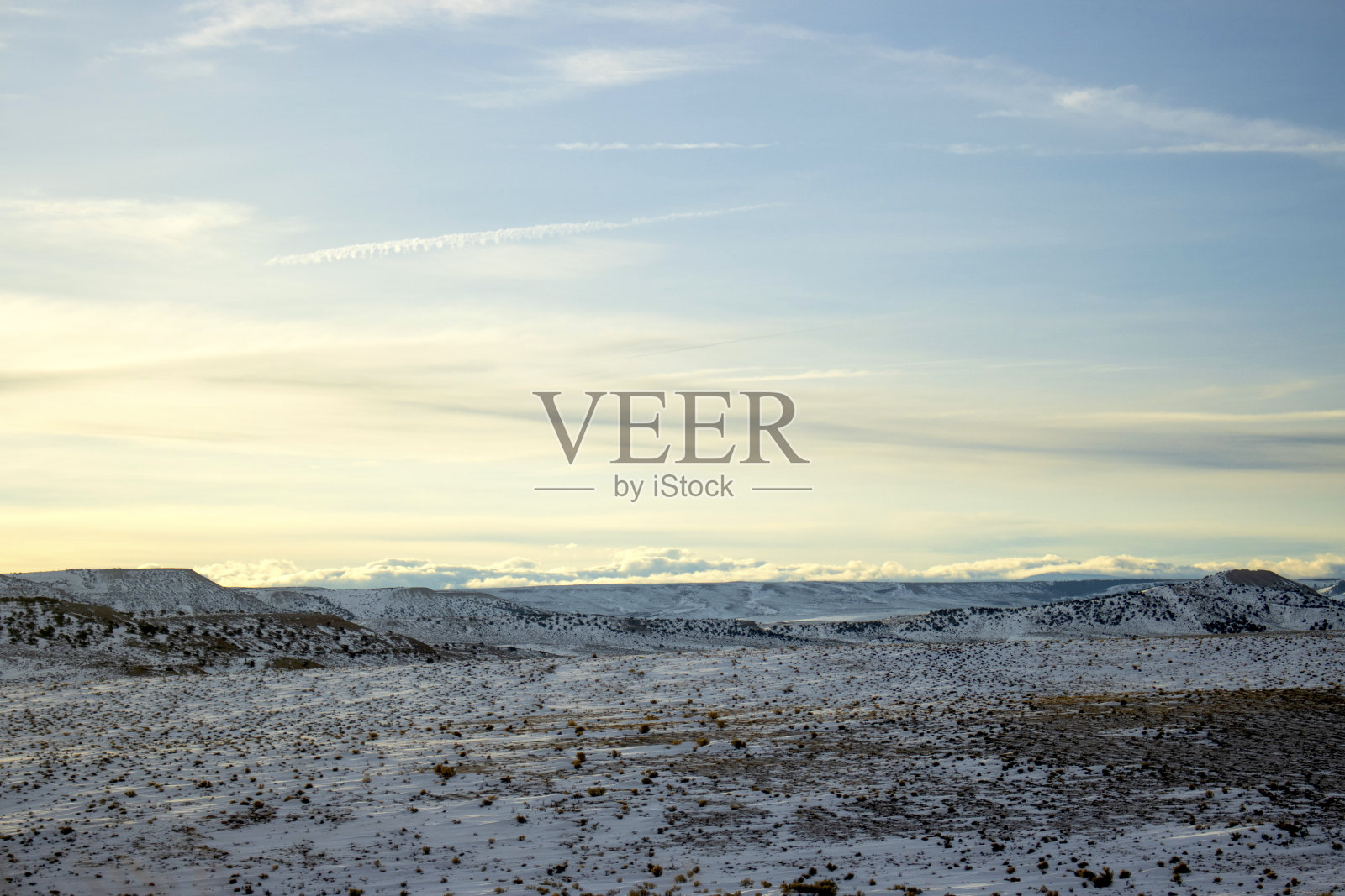 天空多云山照片摄影图片