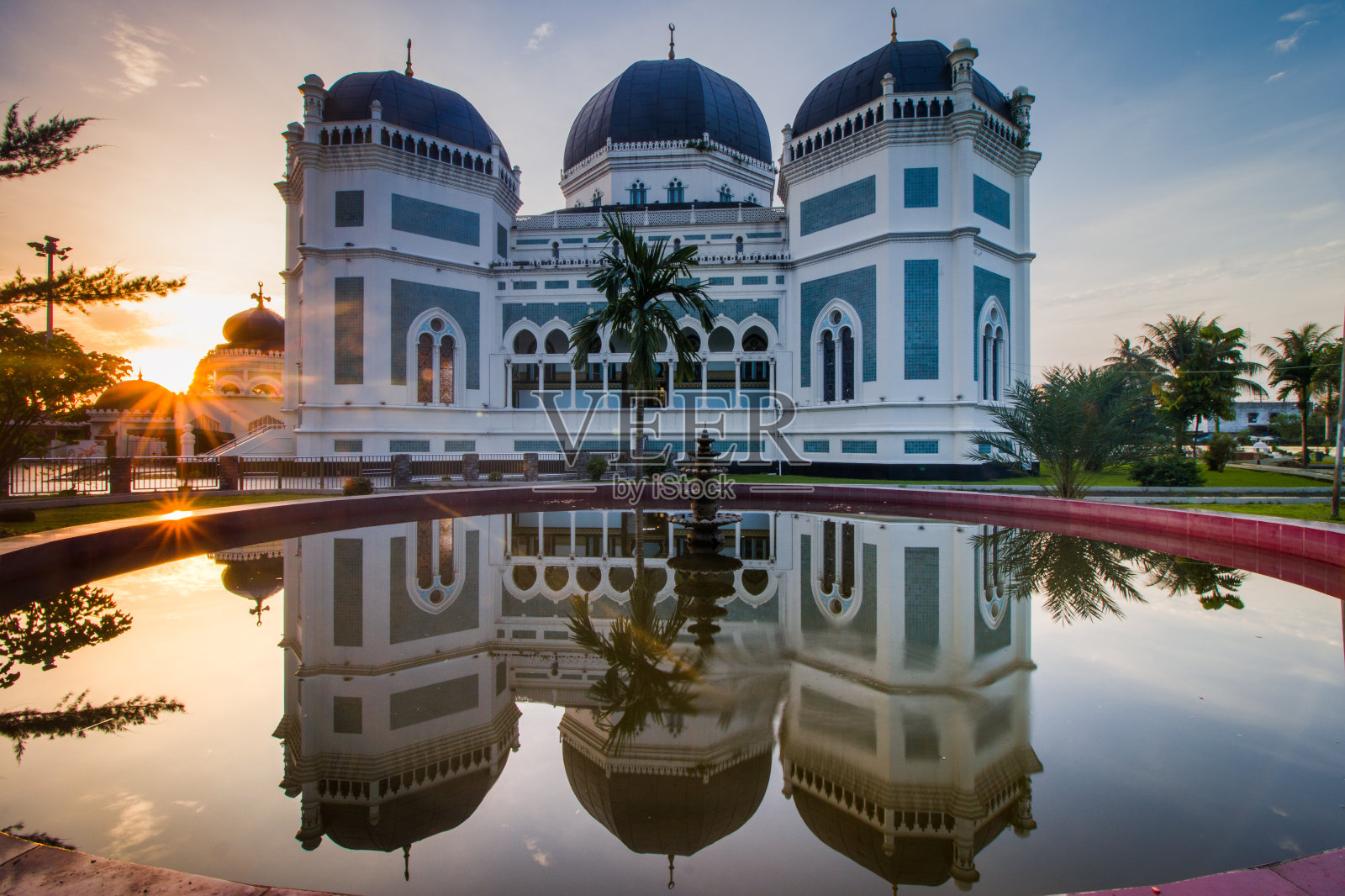 棉兰大清真寺照片摄影图片