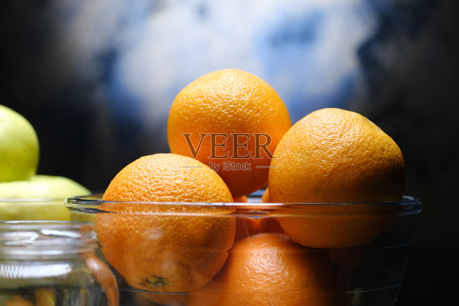 用橙子和苹果自制橘子酱照片摄影图片