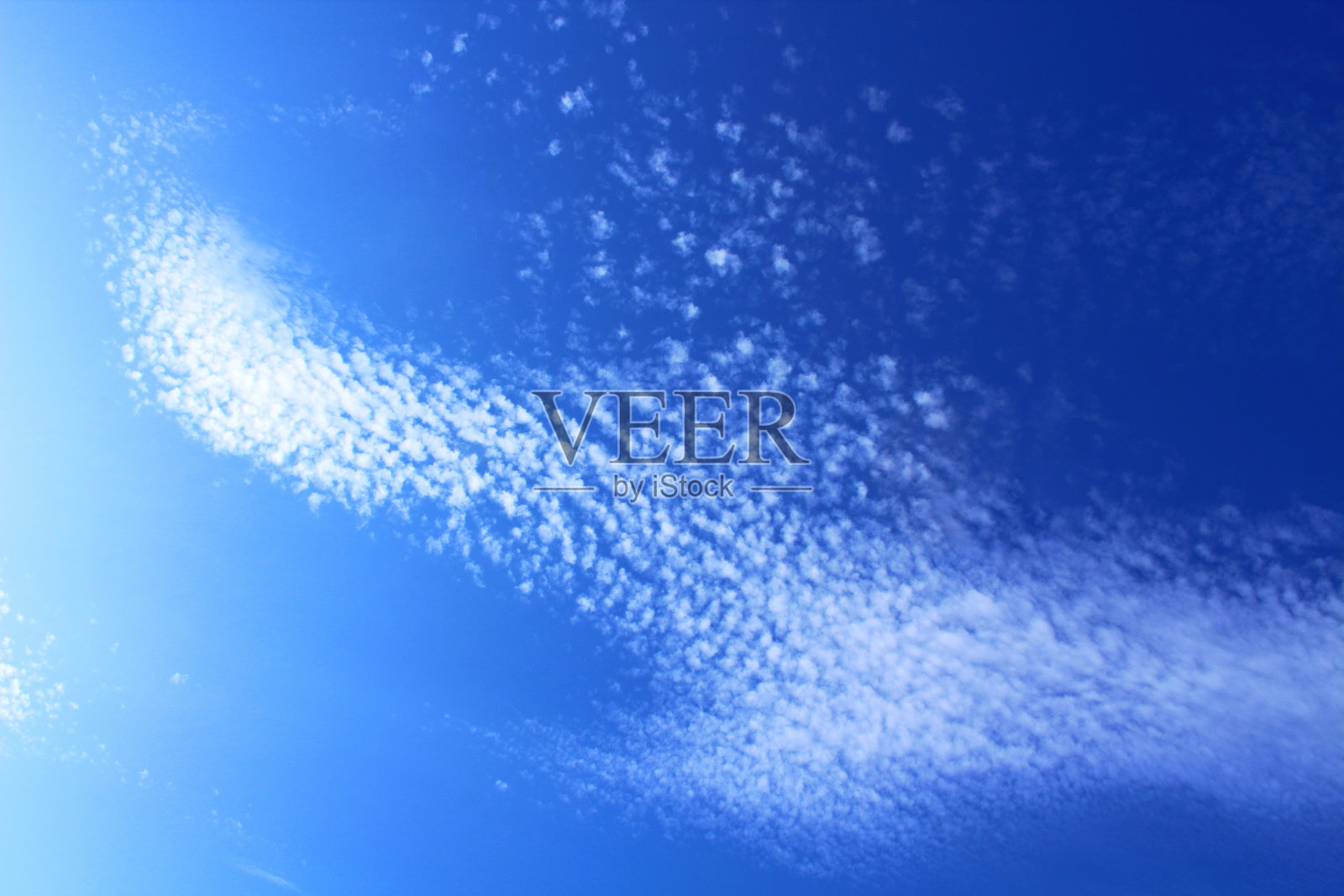 美丽的卷云。特写镜头。背景。景观。照片摄影图片