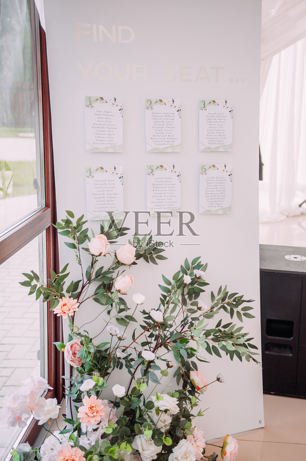 供许多人度假用的帐篷。照片摄影图片