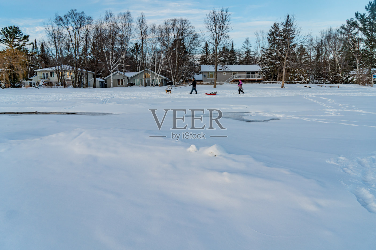 冬天的乔治亚湾，加拿大的Tiny照片摄影图片