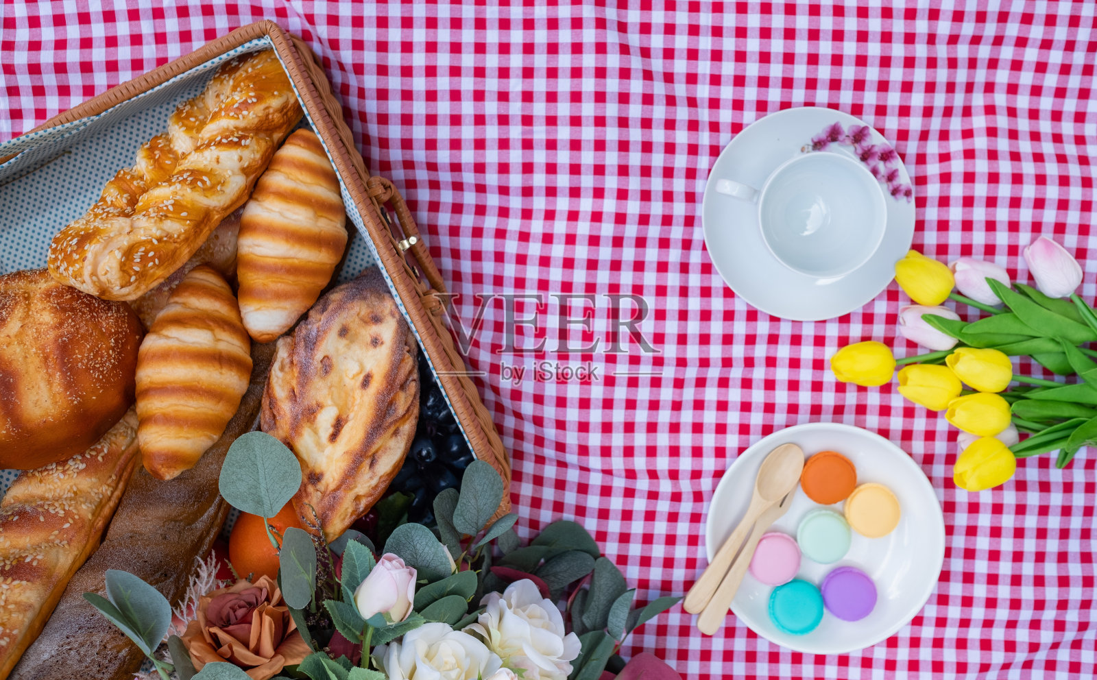 牛角面包、糕点甜点、食品照片摄影图片