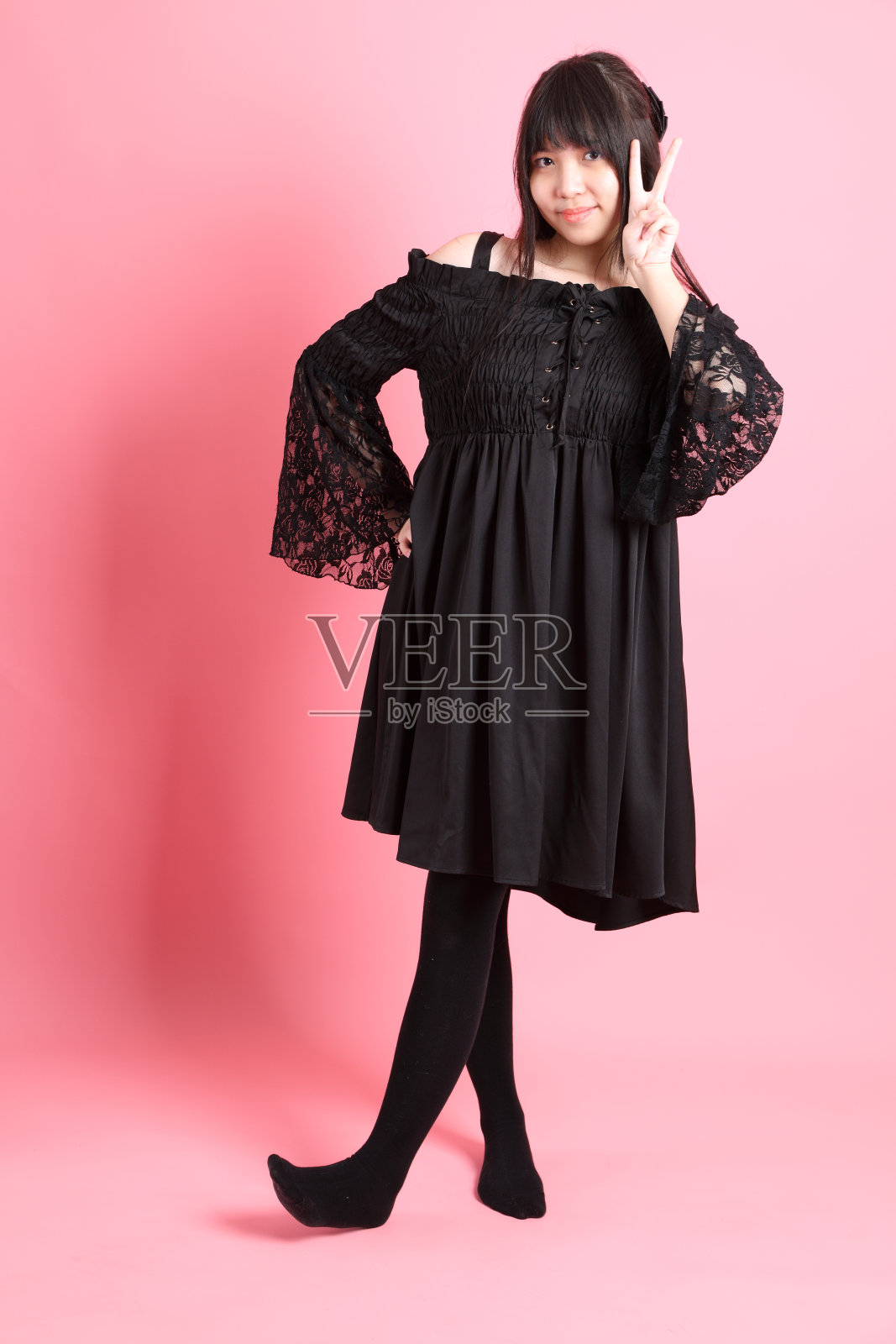 可爱的哥特式的女孩照片摄影图片