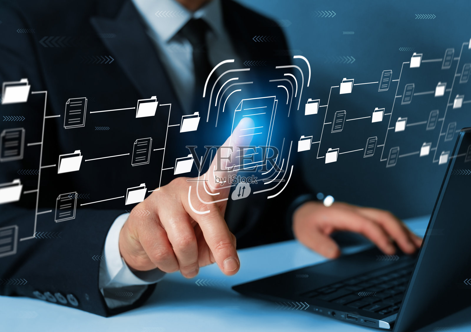 在线文档数据库和文档管理系统的概念。文件管理系统。自动化软件能有效地归档和管理信息文件。照片摄影图片