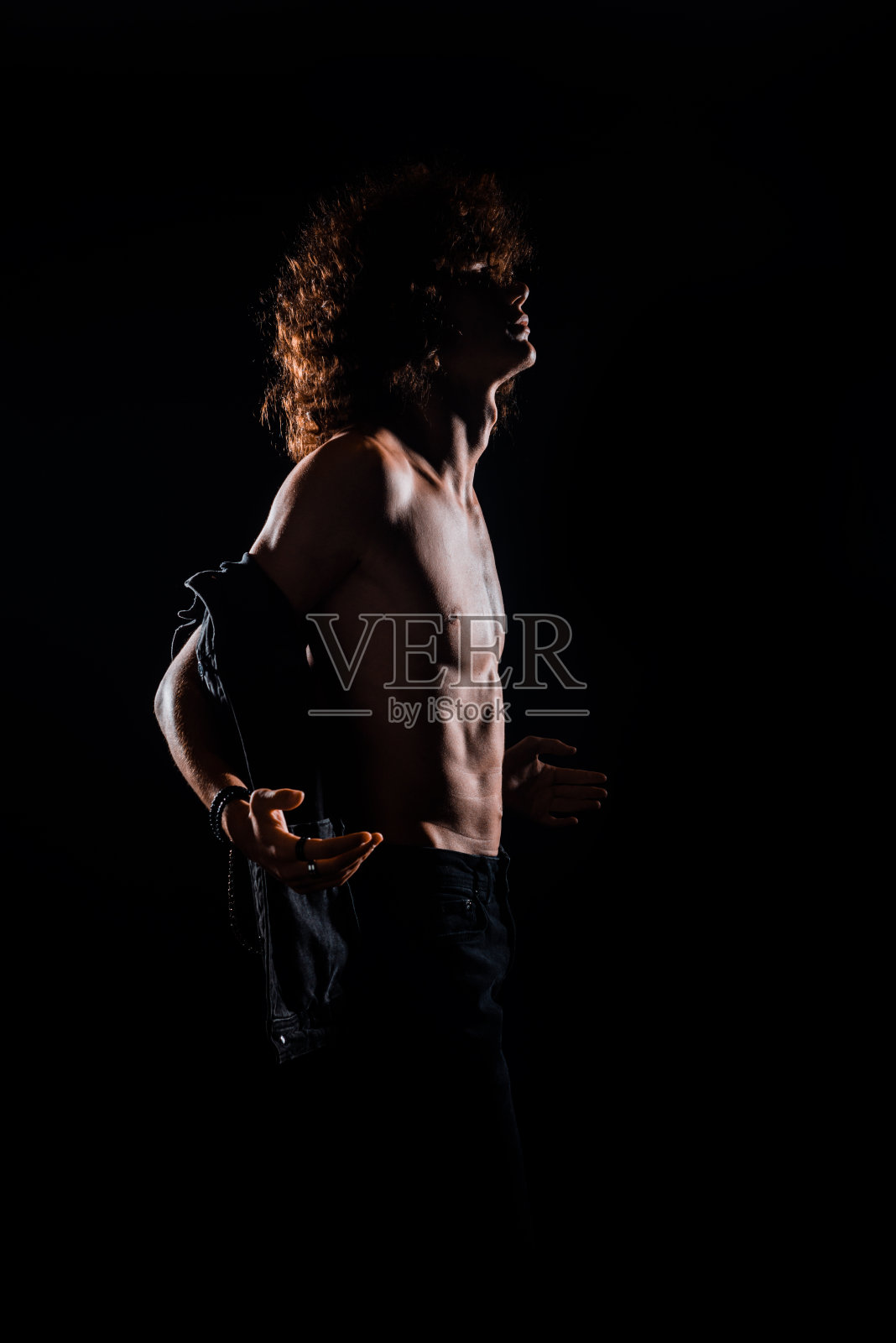 现代风格的衣服照片摄影图片