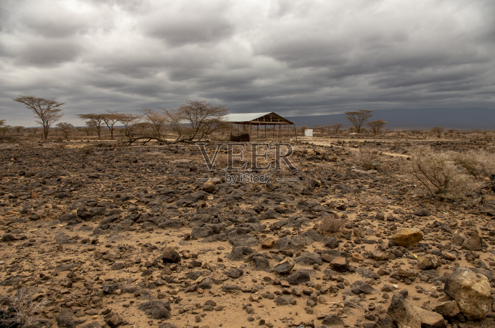 沙漠风暴前的阿特拉洛特镇照片摄影图片