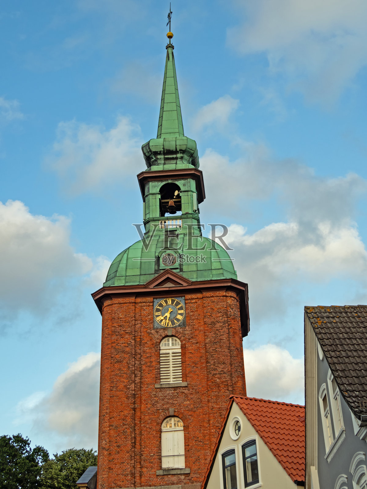 德国石勒苏益格-荷尔斯泰因州卡普伦的圣尼科莱教堂照片摄影图片