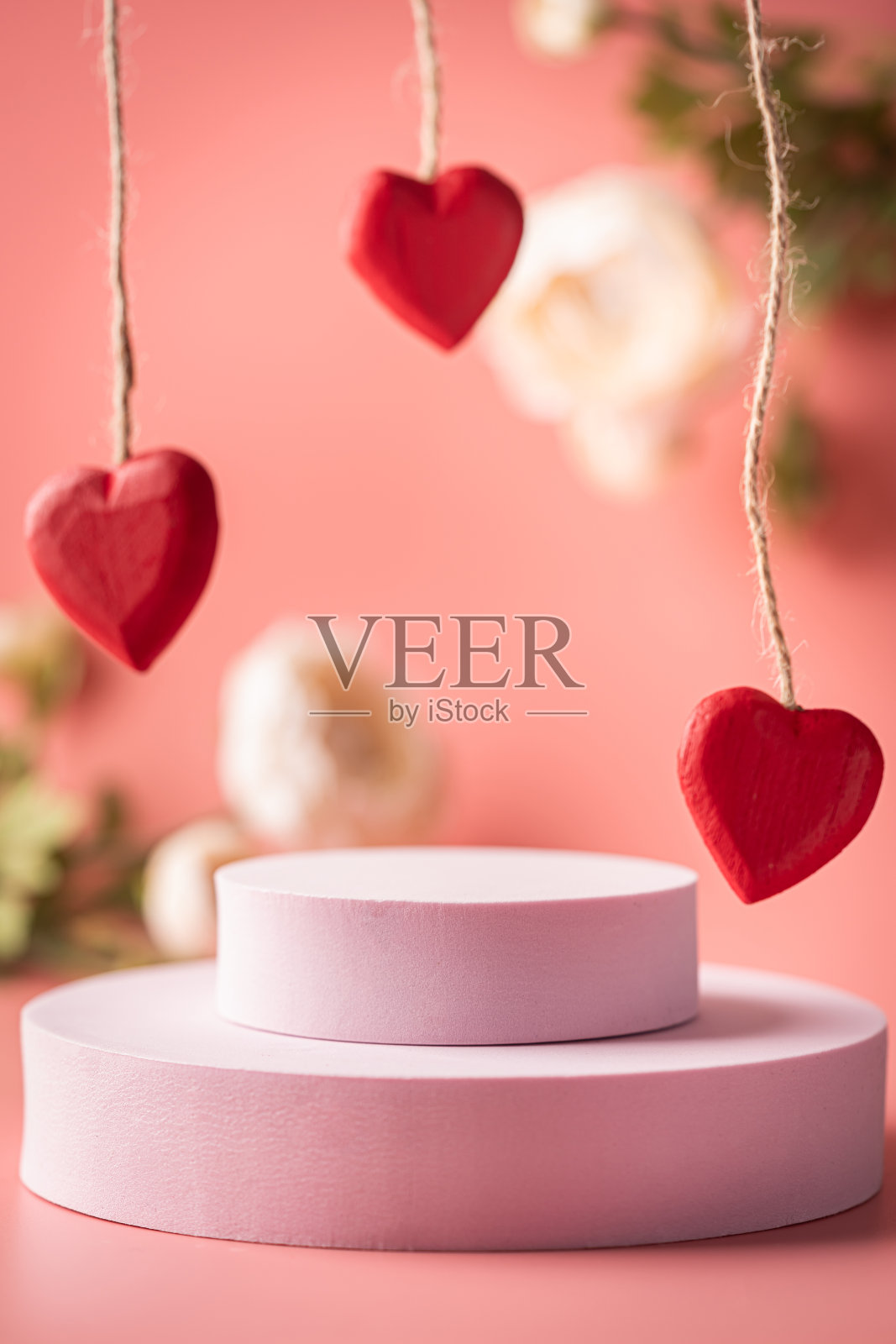 粉红色的空的讲台照片摄影图片