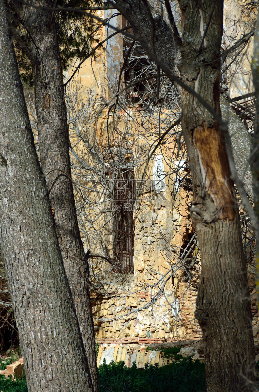 毁坏的房子照片摄影图片