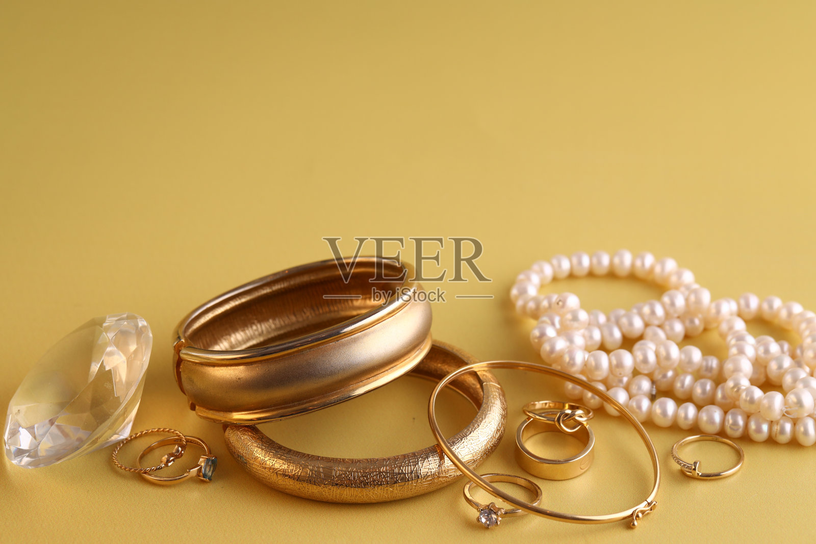 黄金首饰,戒指照片摄影图片