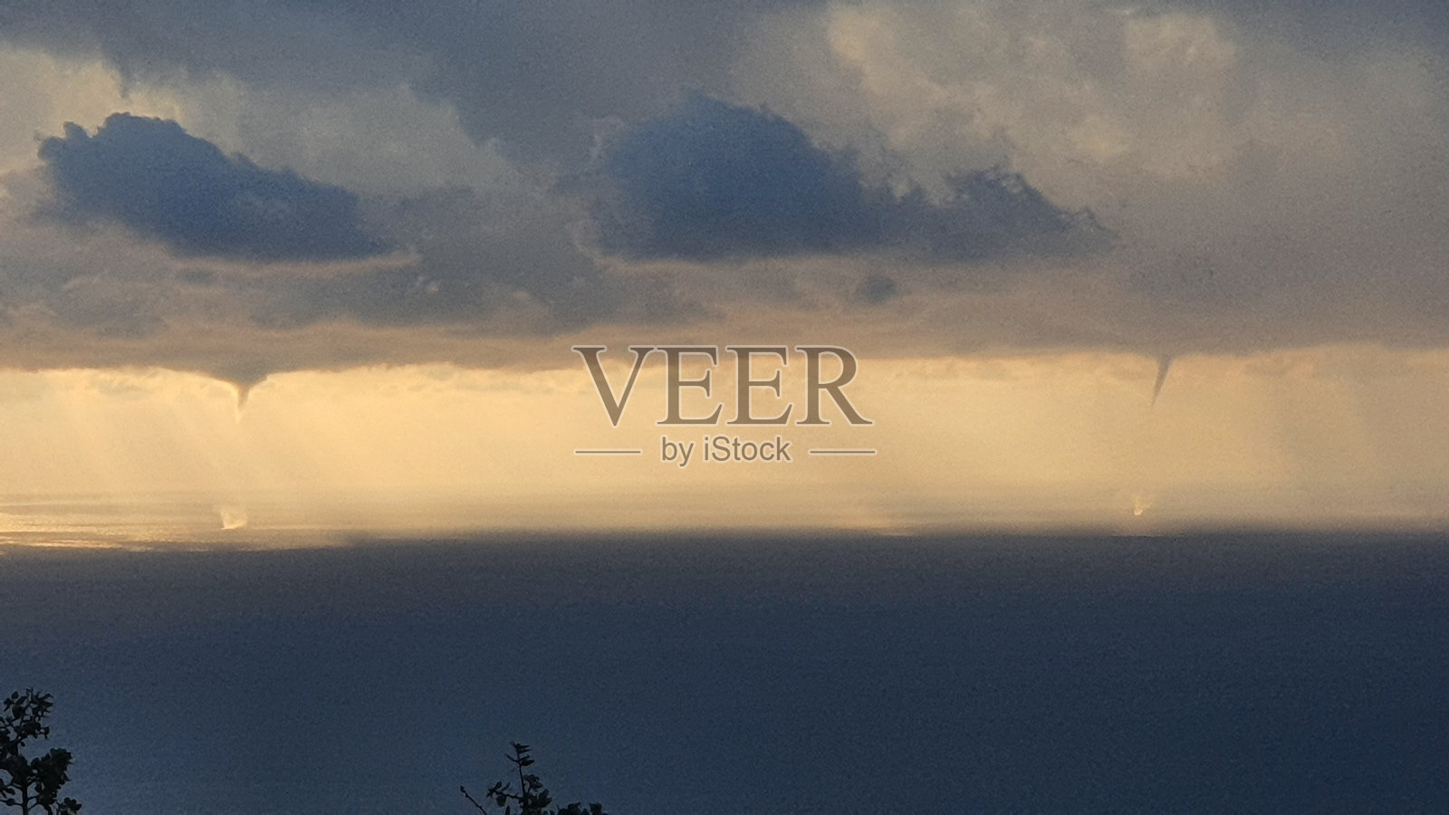 风暴照片摄影图片