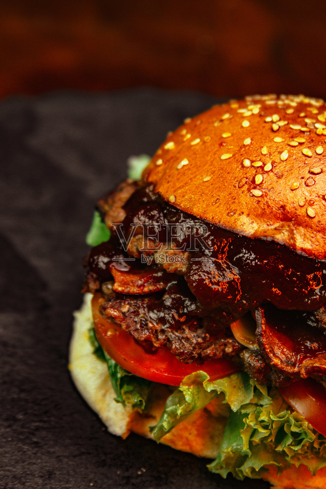 粉碎美味的汉堡照片摄影图片