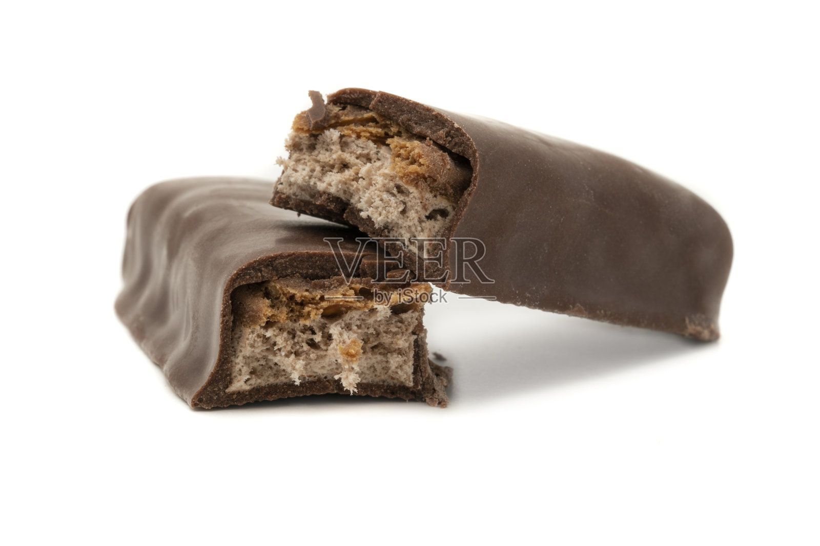 焦糖巧克力棒孤立在白色背景上。照片摄影图片