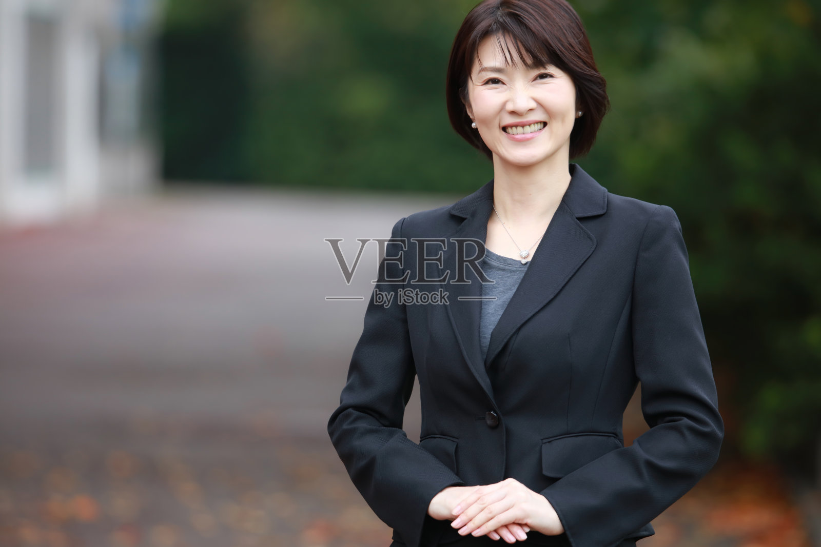 女性员工形象照片摄影图片