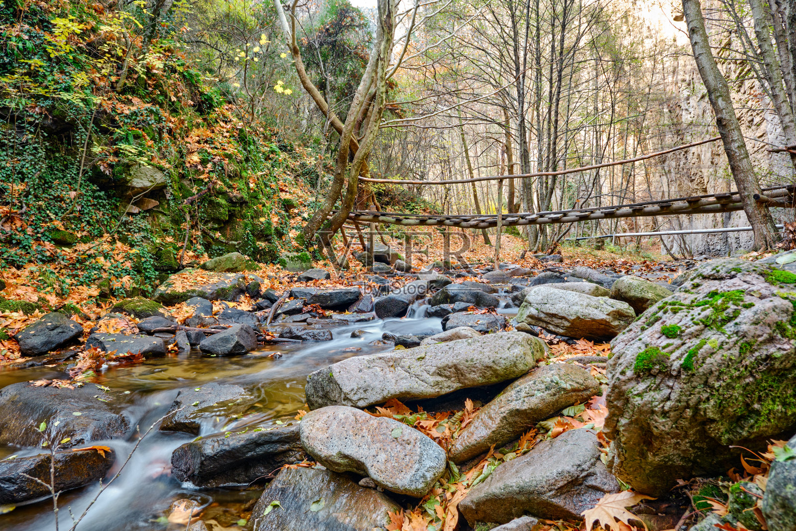 悬索桥长曝光照片照片摄影图片