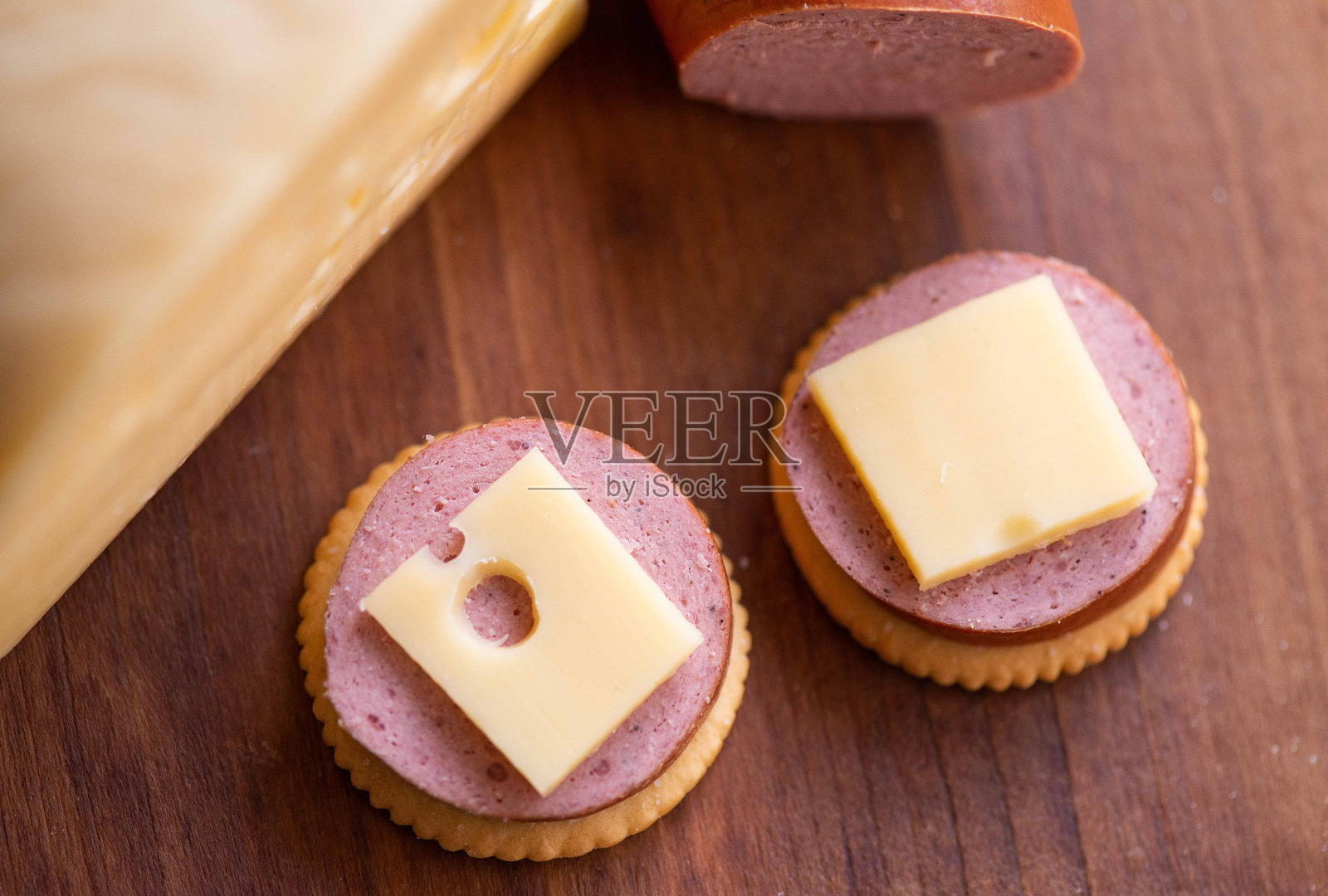 Troyer's Trail Bologna & Guggisburg瑞士奶酪照片摄影图片