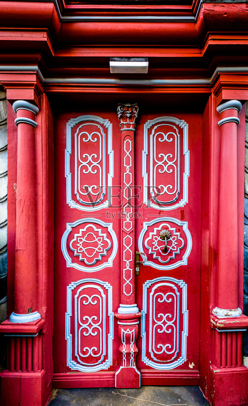 历史建筑的旧木门照片摄影图片