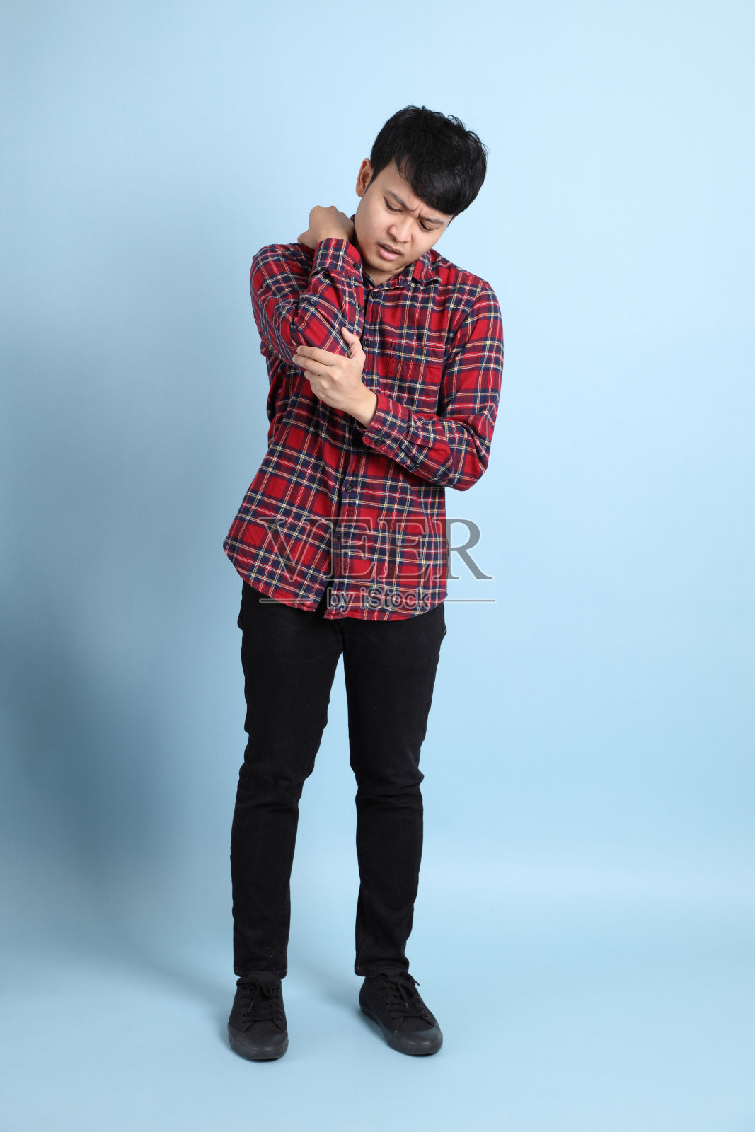 年轻的成年男人照片摄影图片