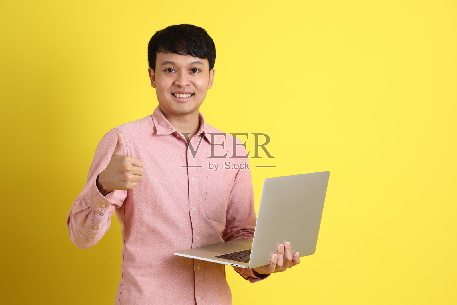 年轻的亚洲人照片摄影图片