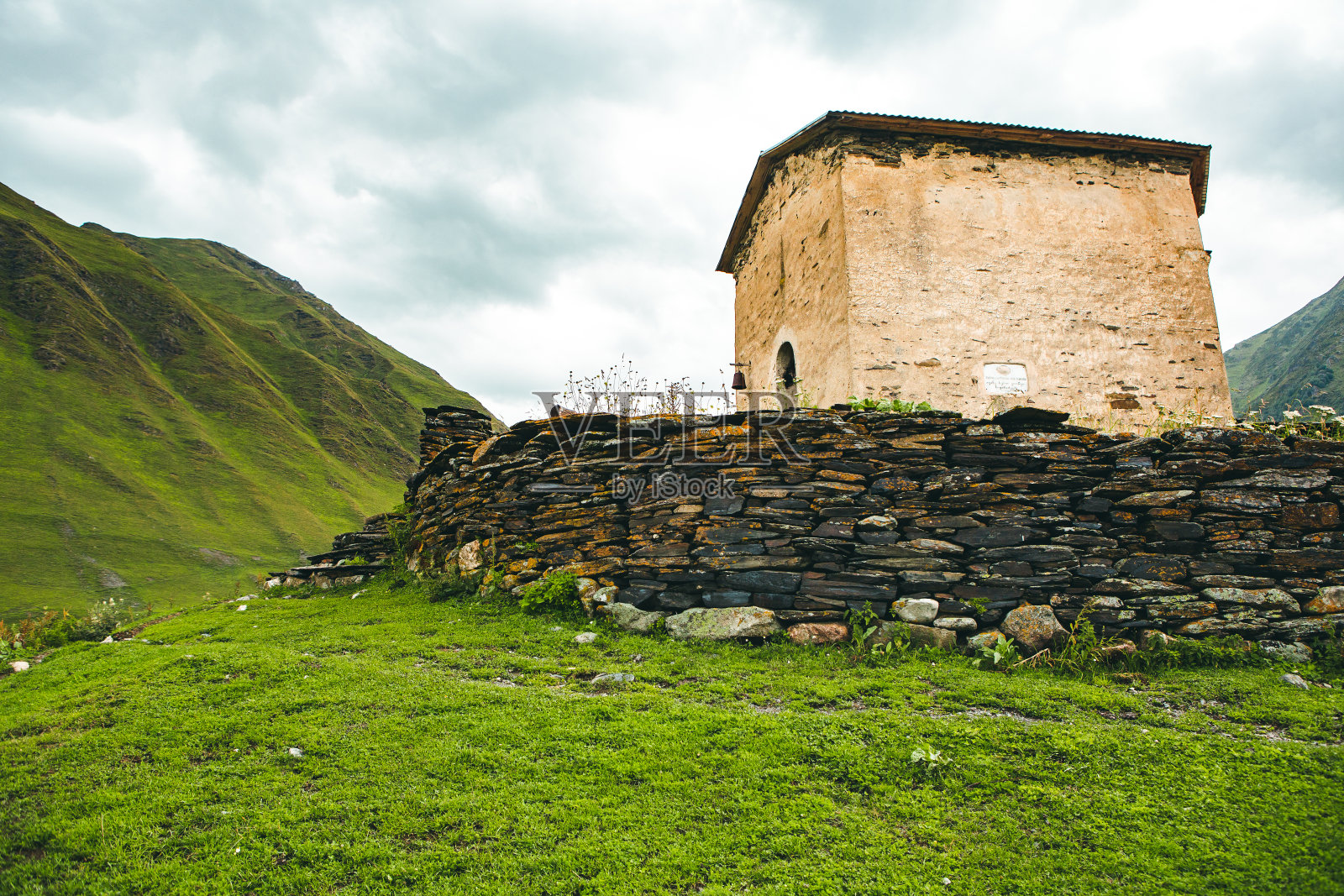 格鲁吉亚高加索山脉古老村庄Usghuli的美丽风景摄影照片摄影图片