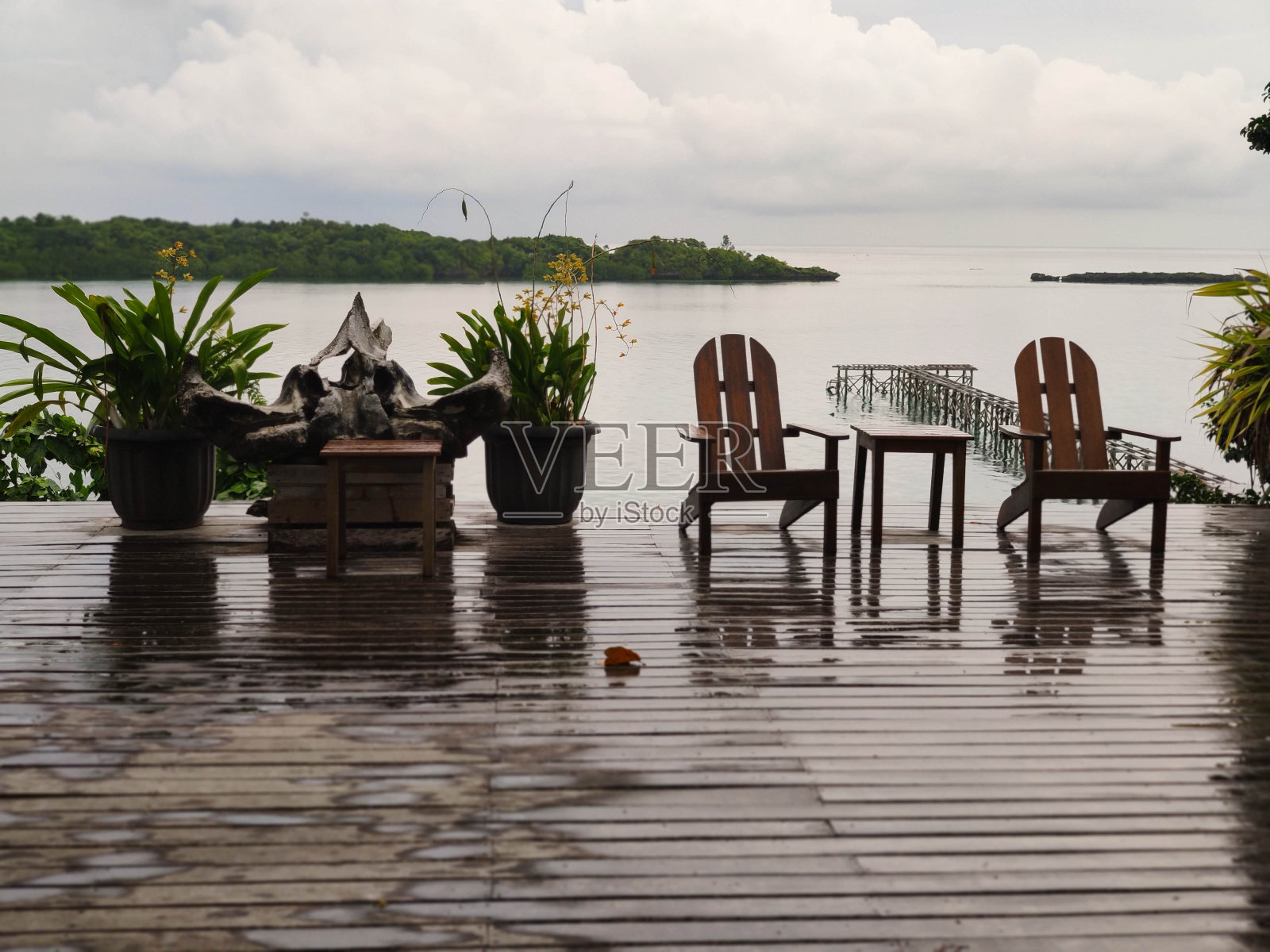 一个简单、开放的放松场所，可以让你的心凉照片摄影图片