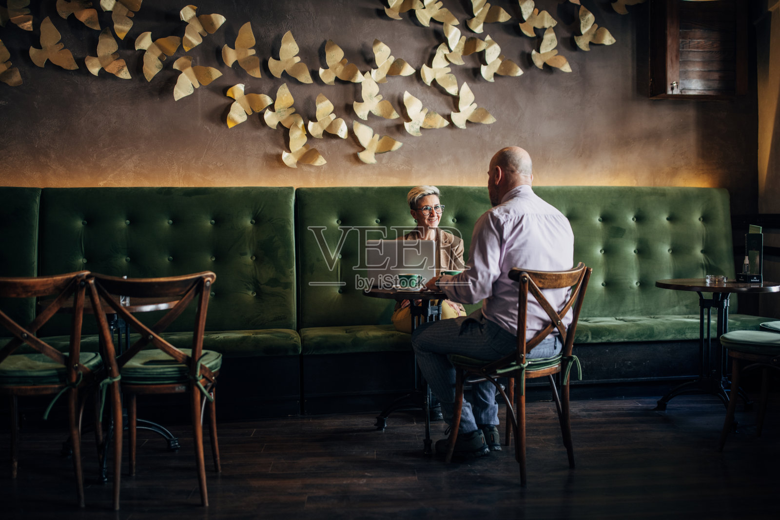成熟的男人在面试照片摄影图片