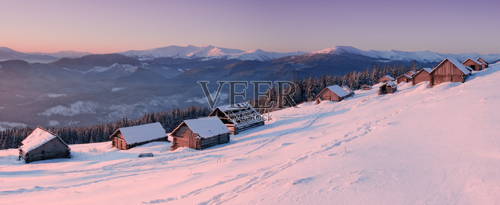 早上在山照片摄影图片