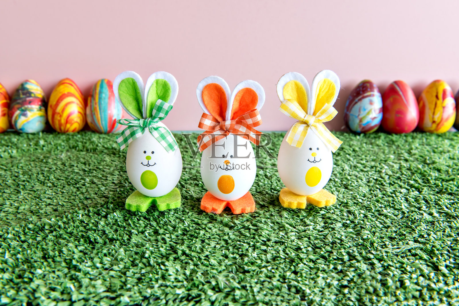 多彩复活节彩蛋，复活节的概念和装饰。照片摄影图片