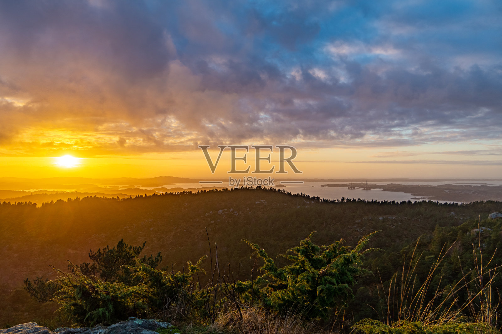 挪威日落照片摄影图片