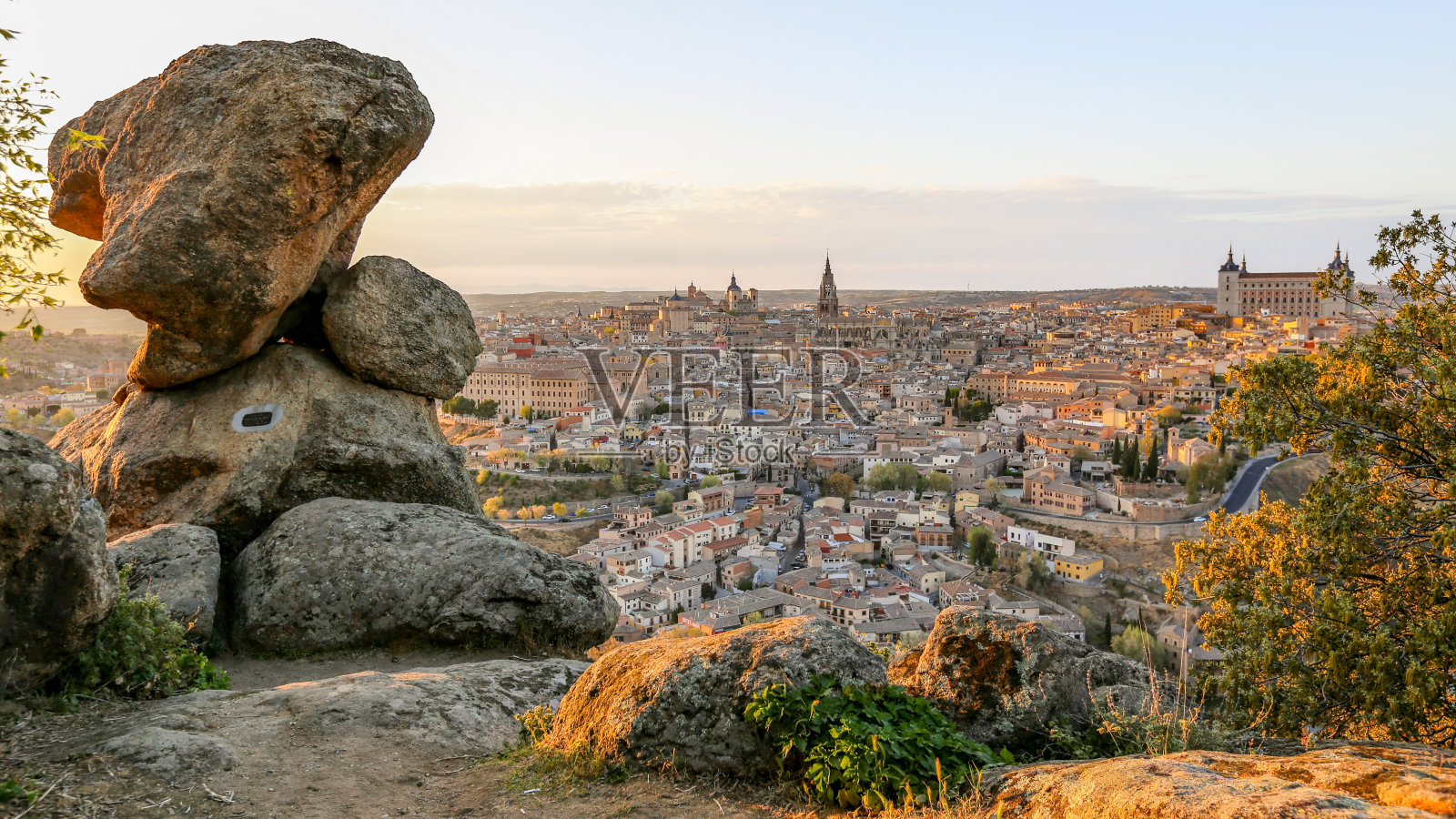 俯瞰西班牙托莱多照片摄影图片