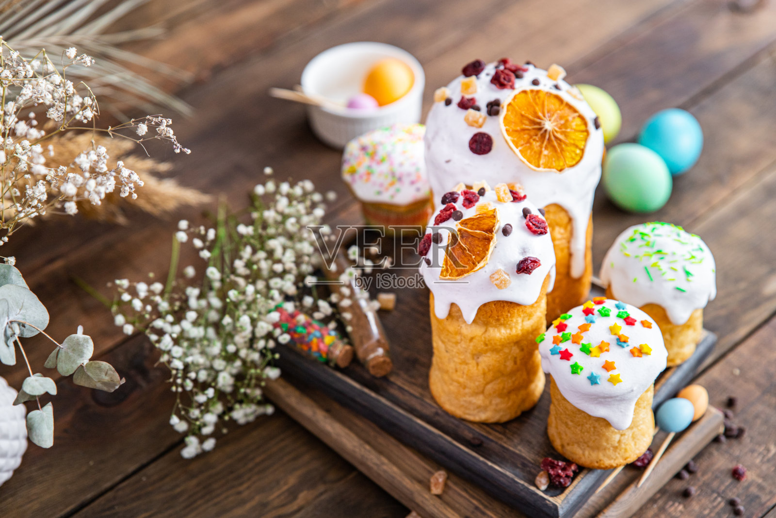 复活节蛋糕糕点复活节节日酵母甜甜点节日东正教复活节款待餐食品点心在桌子上拷贝空间食品背景照片摄影图片