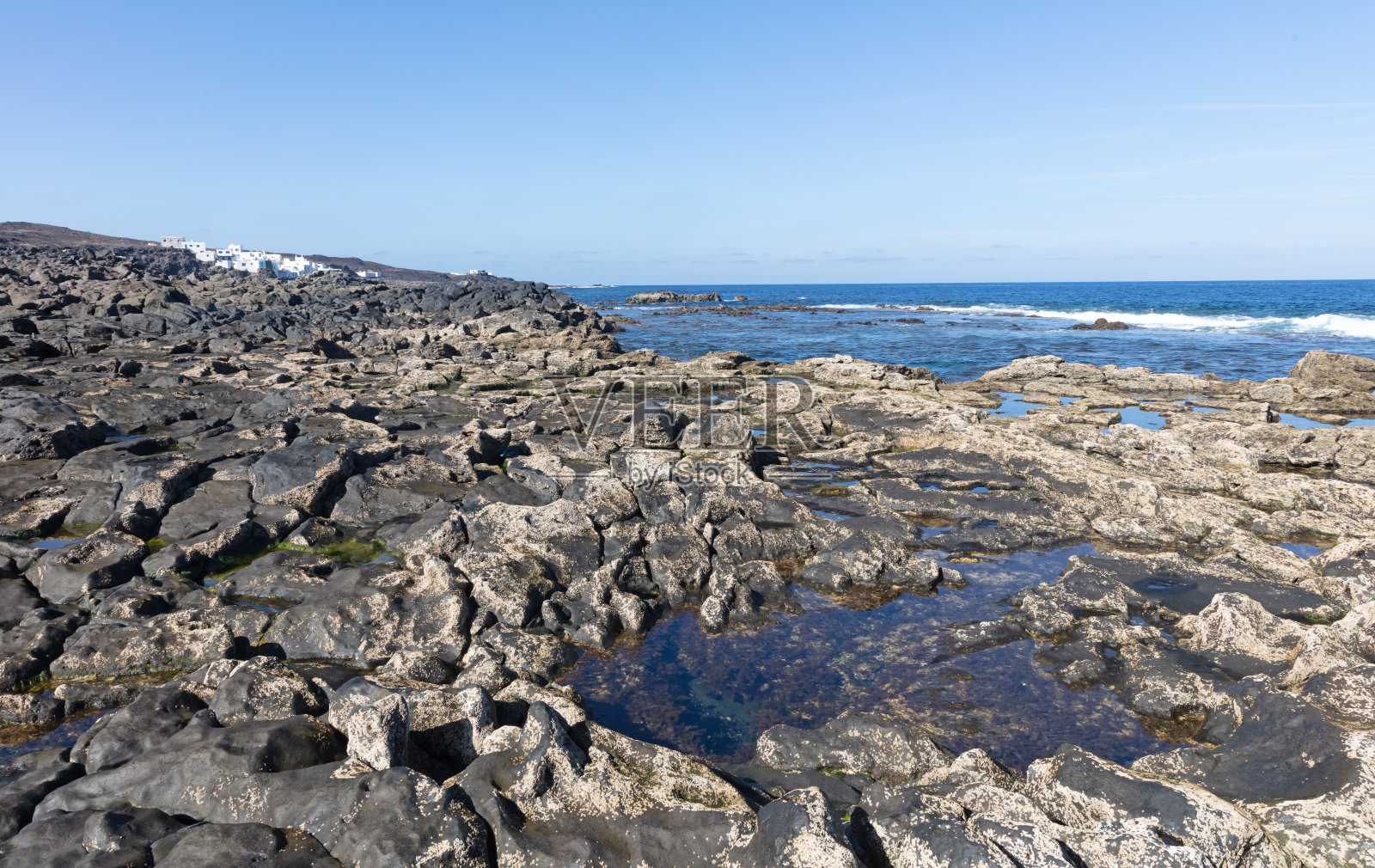 兰萨罗特岛的岩石海岸(西班牙)照片摄影图片