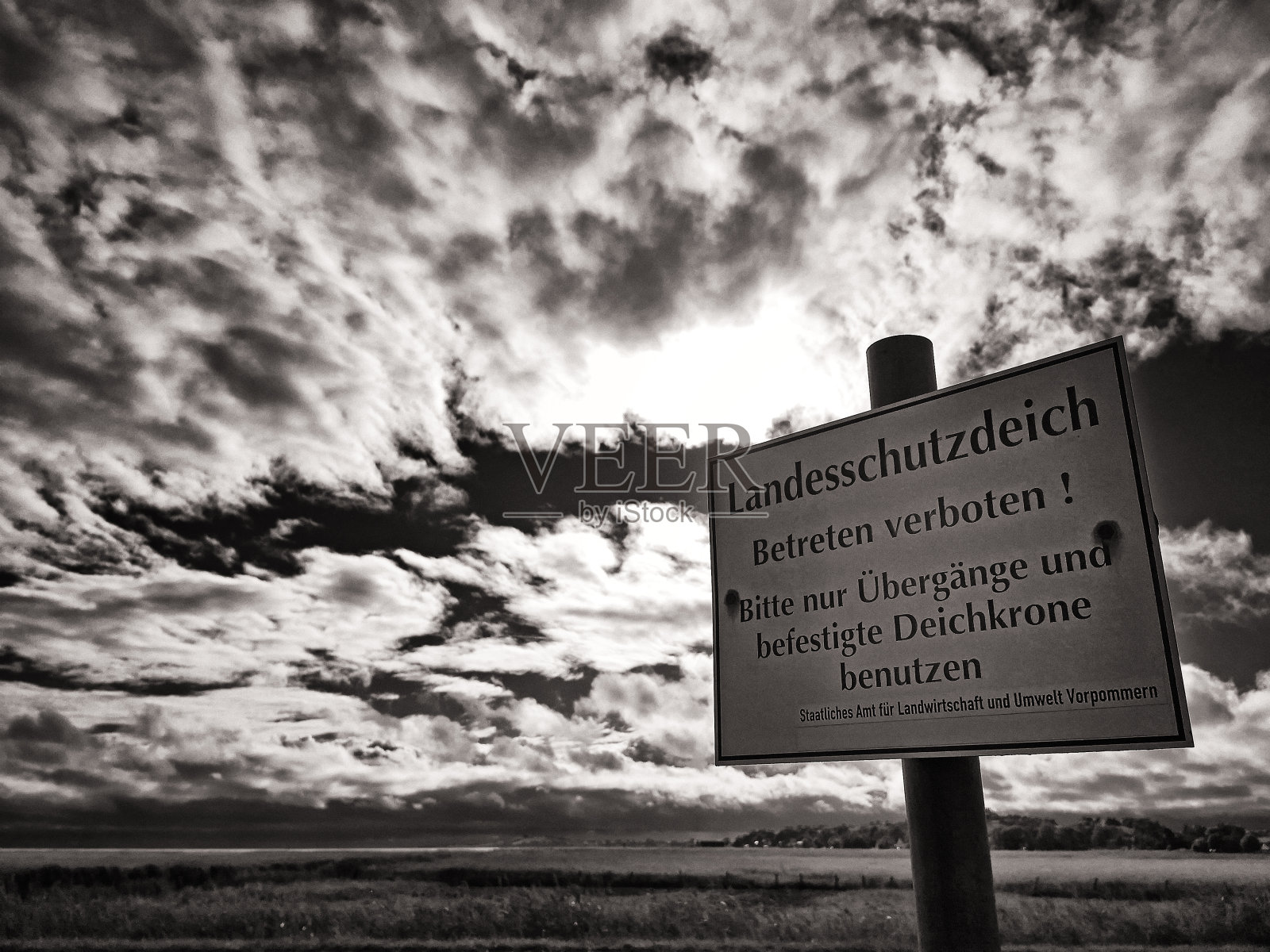 警告标志照片摄影图片