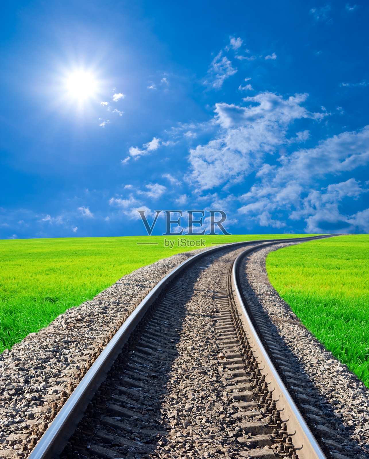 夏天铁路照片摄影图片