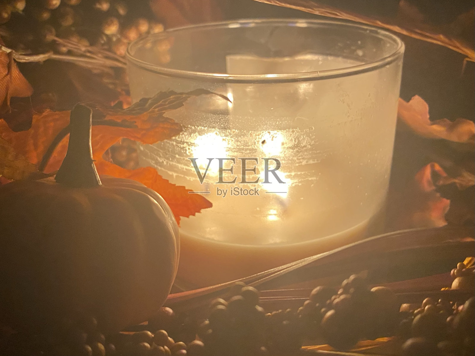 秋天的蜡烛照片摄影图片