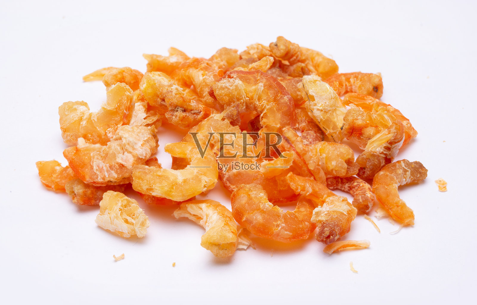 在白色背景上孤立的干虾照片摄影图片