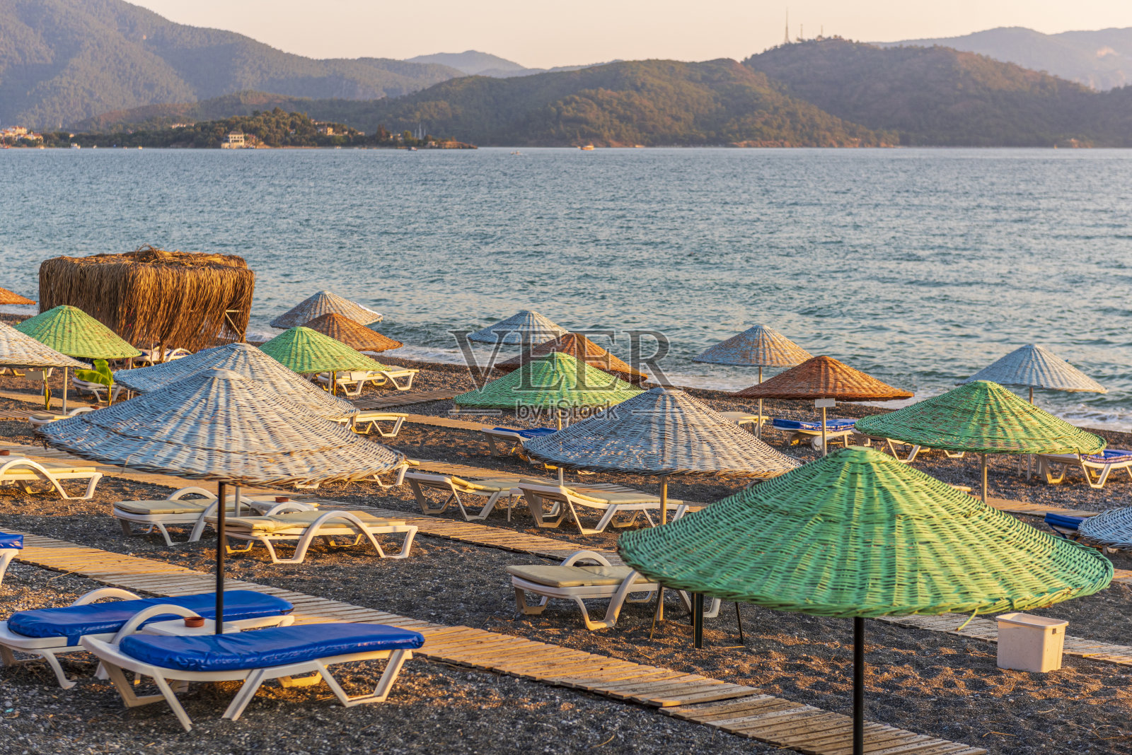 Fethiye Calis海滩的日落，Muğla照片摄影图片