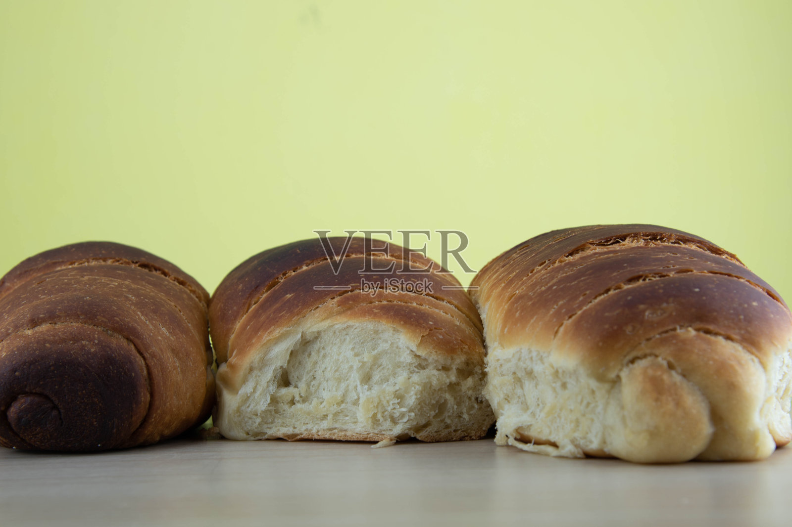自制的小麦面包照片摄影图片