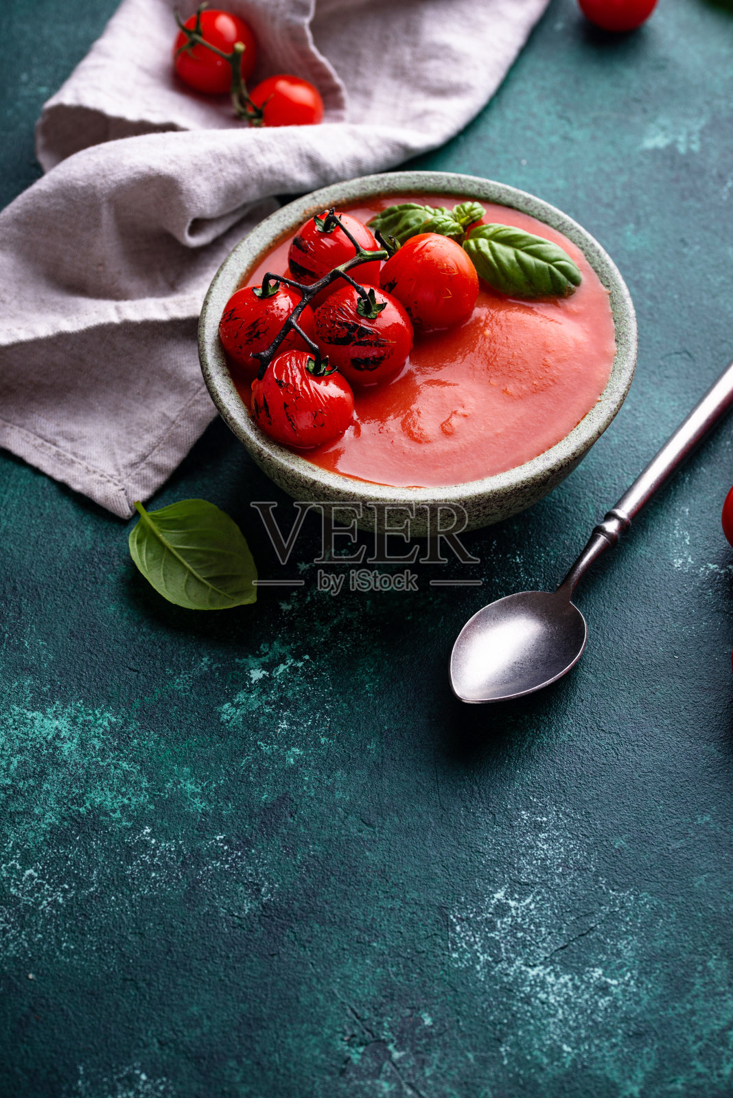 健康蔬菜番茄奶油汤照片摄影图片